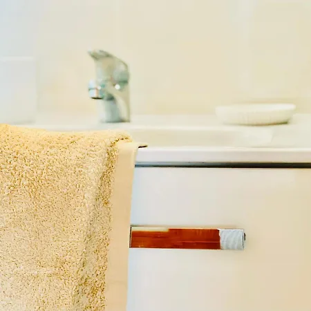 Canaryislandshost L Lava Y Mar Lanzarote Appartement